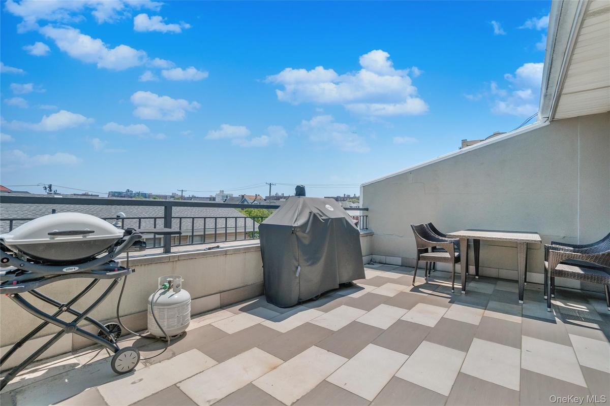 View of patio / terrace with grilling area