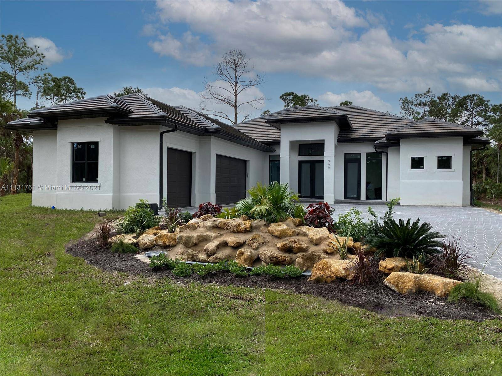 Gorgeous new construction single family home design, offering 3792 sq.
