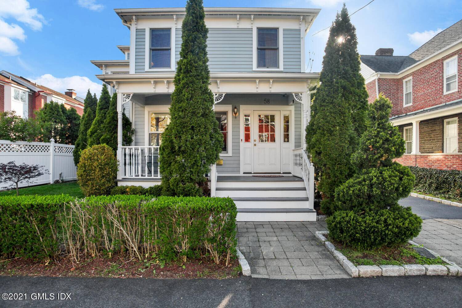 Conveniently located in the heart of downtown Greenwich, this renovated and expanded home is close to Greenwich Avenue's renowned shopping and restaurants as well as Whole Foods and Starbucks.
