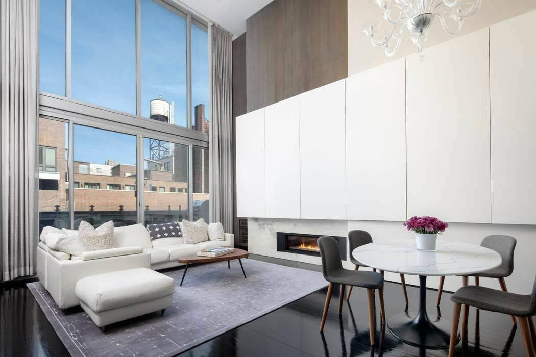 Blanca Lofts 206 East 73rd Street, PHE Lenox Hill, New York Come home to unparalleled luxury at the coveted Blanca Lofts condominium in a premier Upper East Side locale !