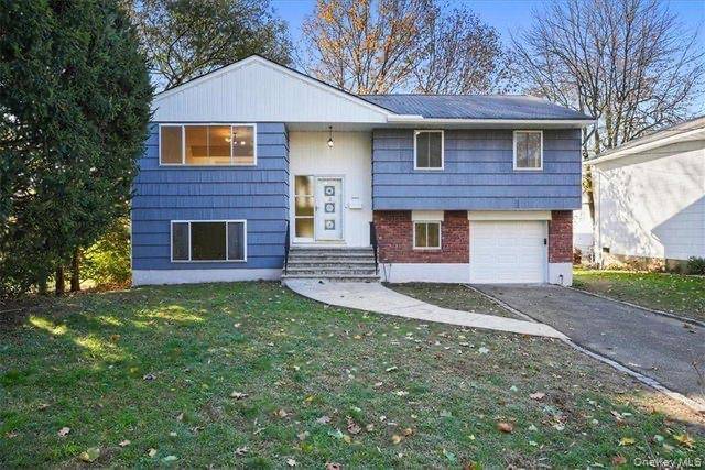 Stunning 6 Bedroom Family Home in Private Setting 12 Bacon Place Overview Welcome to this exquisite 6 bedroom, 2 bathroom family home nestled in a serene and private area.