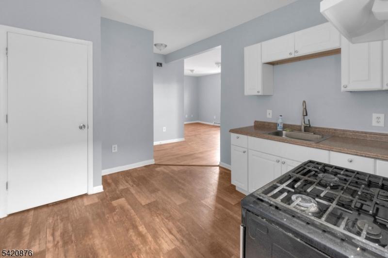 95 First St, Elizabeth, NJ
