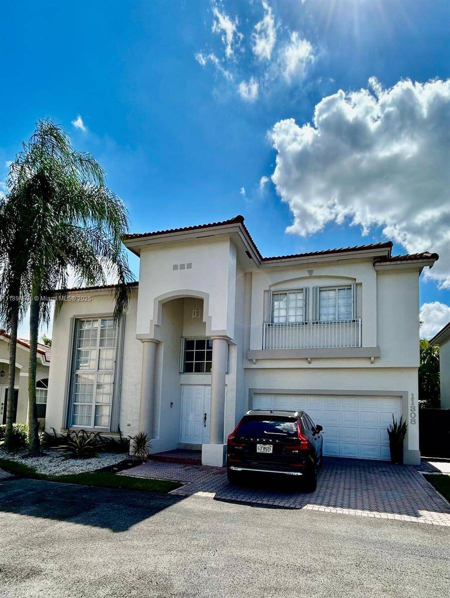 Welcome to your new home in Doral Isles !