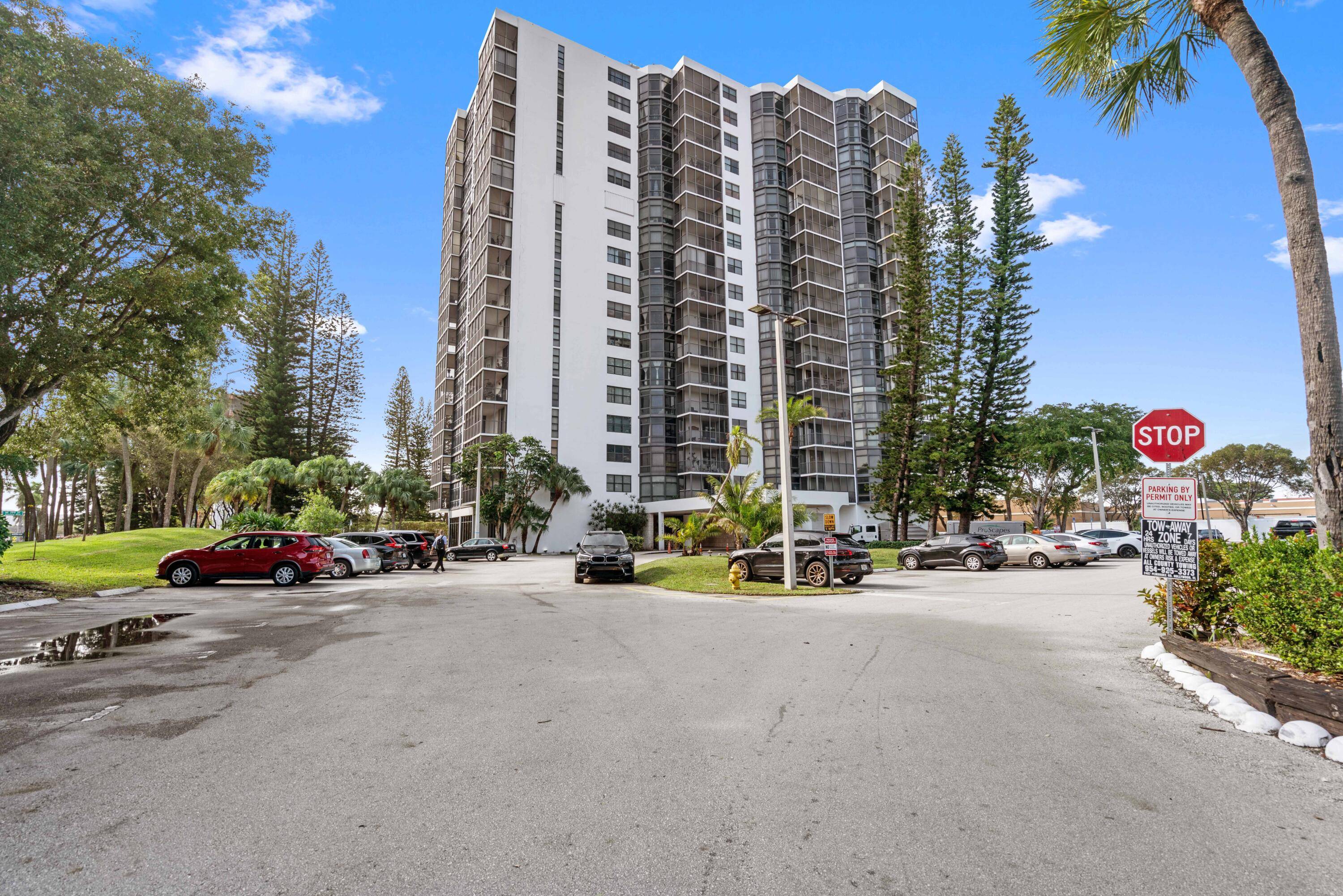 LOCATION, LOCATION, LOCATION Walking distance to Aventura Mall and worship.