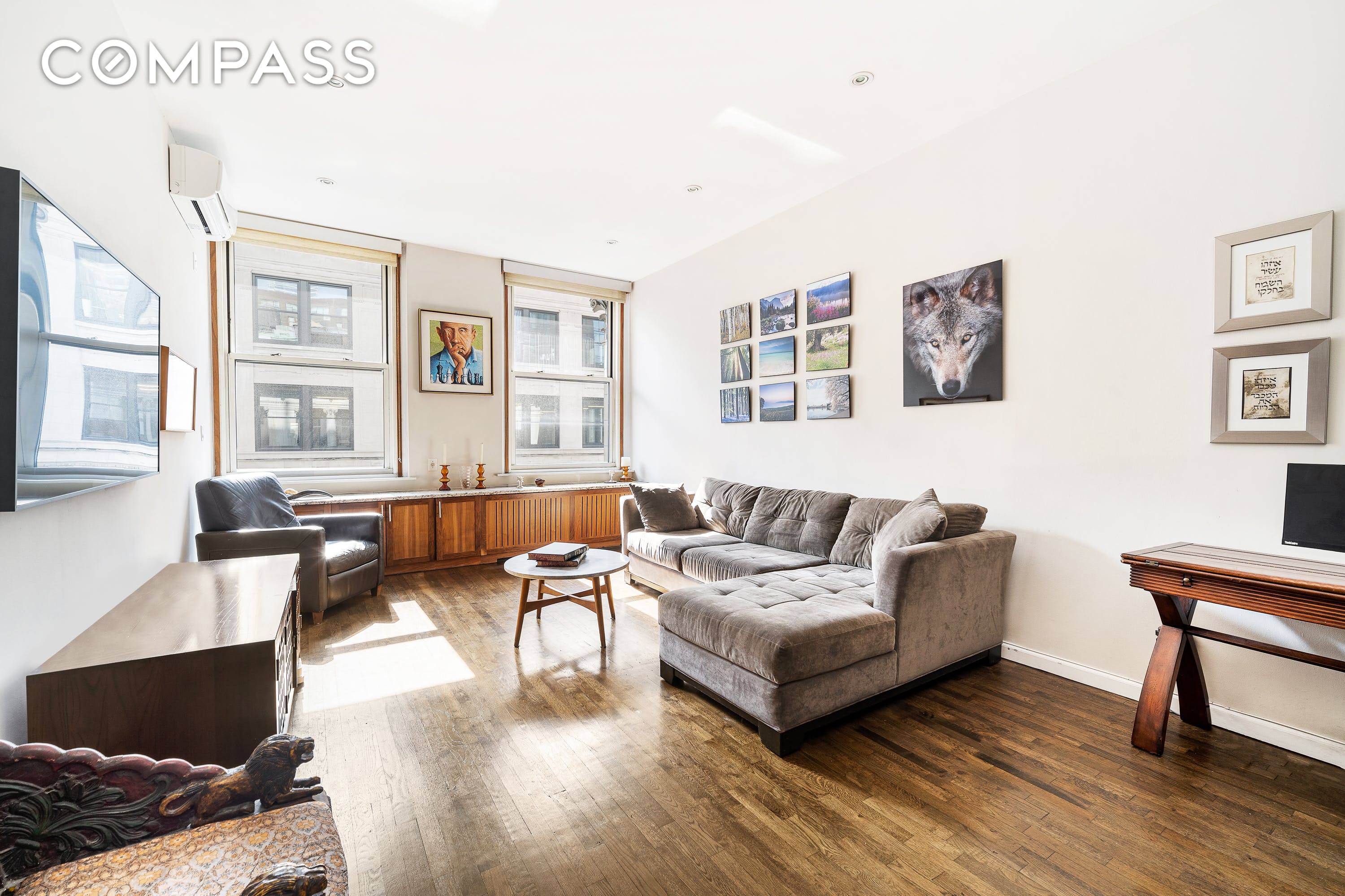 This penthouse 1 bedroom, 1 bathroom coop apartment offers southern exposures providing great light and is in pristine condition and has the ultimate luxury in a prewar building central air ...