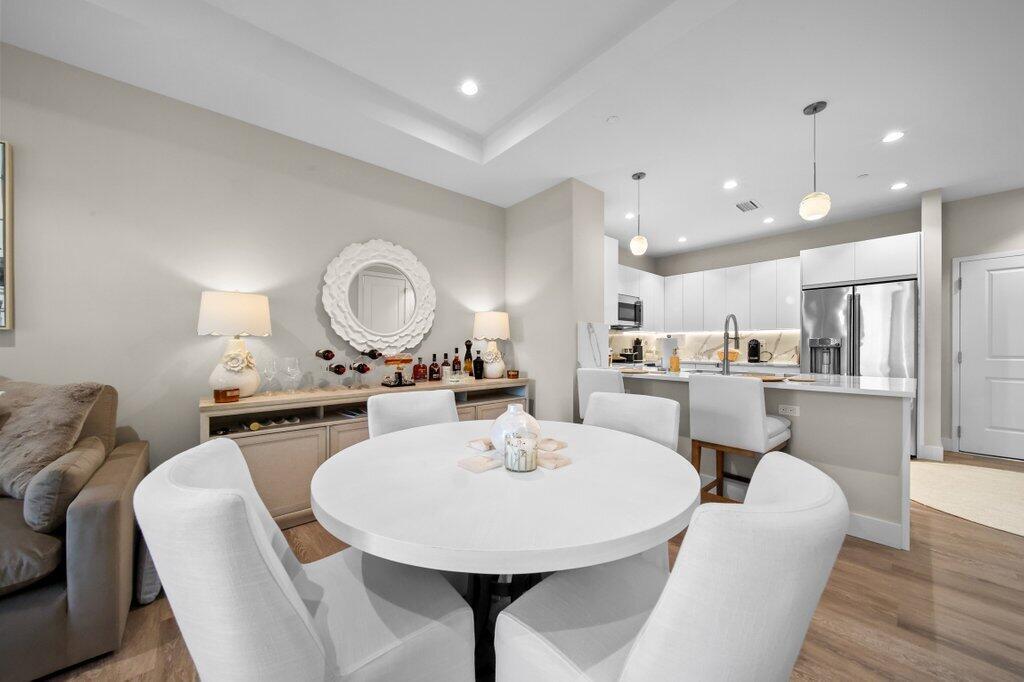 diningkitchen1.jpg-SMALL