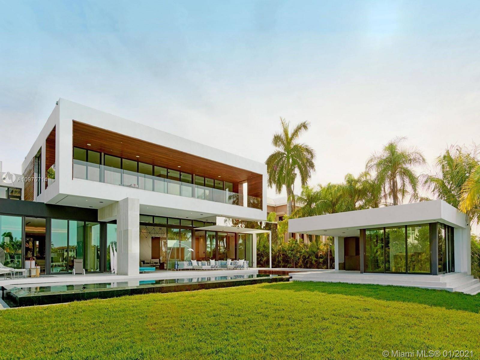 Welcome to the Newest Modern Design on Prestigious Palm Island.