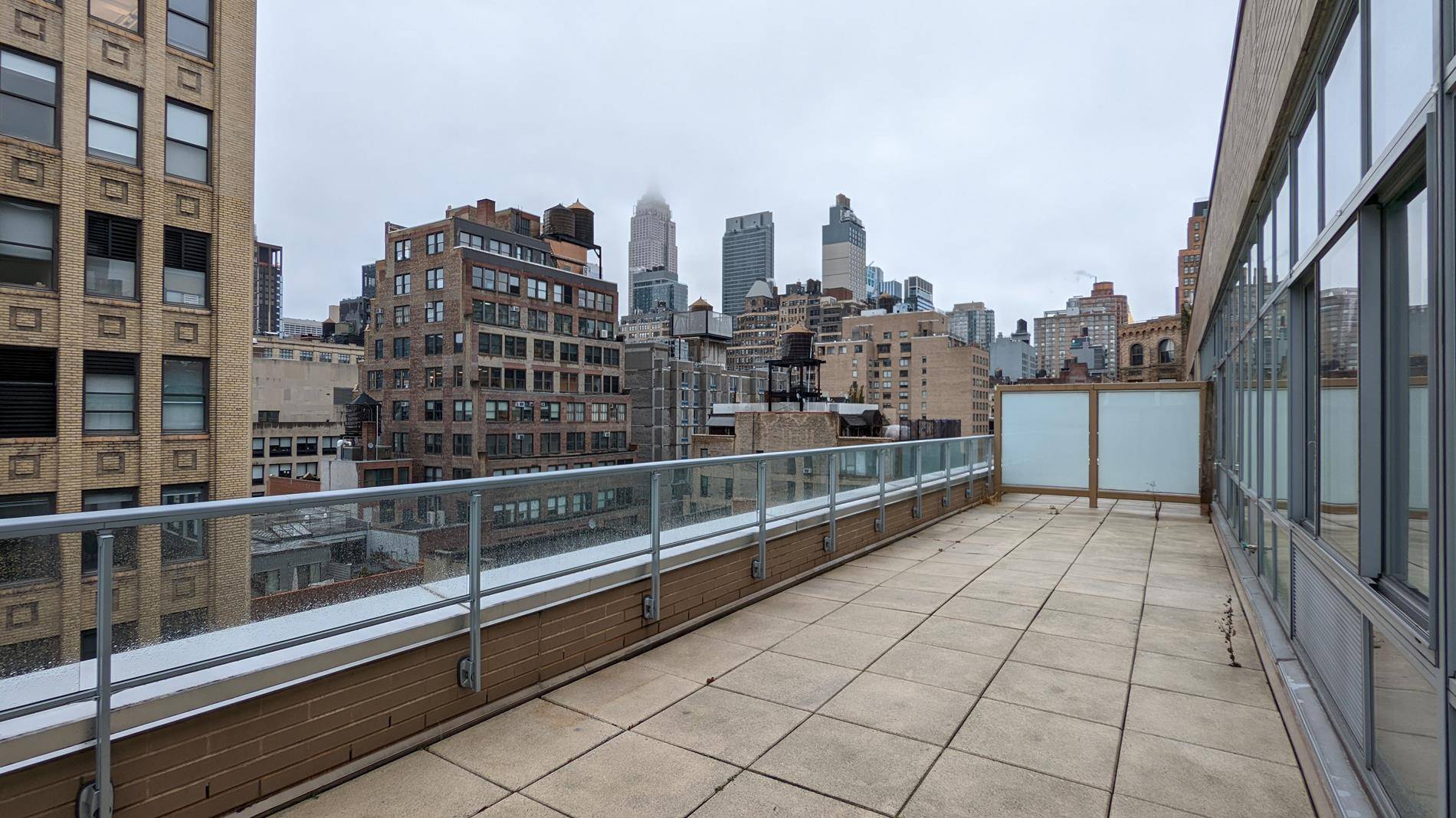 Sunny 1 Bed with MASSIVE PRIVATE TERRACE and views of the Empire State Building !