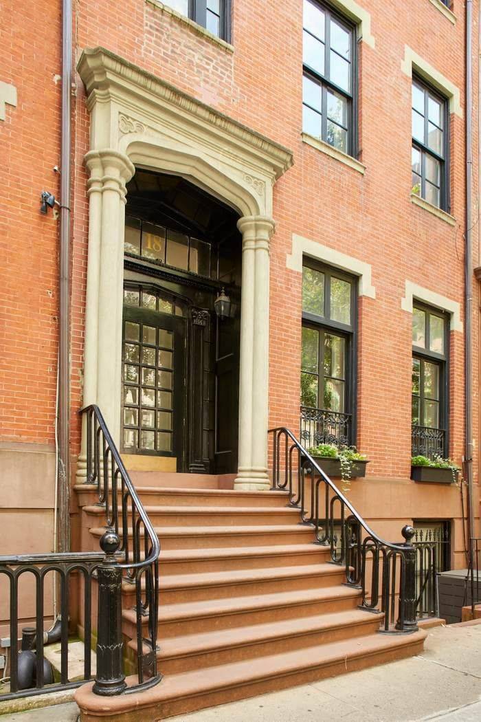 Gold Coast Greenwich Village A rare jewel Own half of a 25' wide historic townhouse !