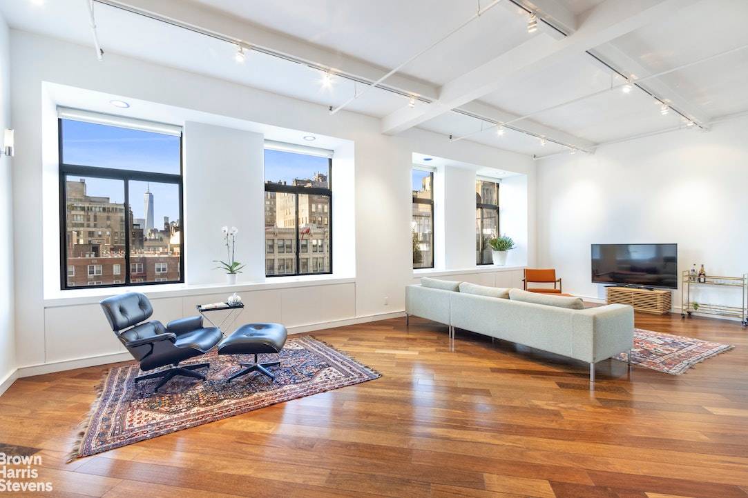 SUN FLOODED 2500 SQ FT LOFT UNIQUE OPORTUNITY HUGE PRICE DROP OWNER OFFERING CONCESSIONAsking 2, 575, 000 Chelsea Maintenance CC 4, 206 One of a kind Flatiron loft with 50' ...