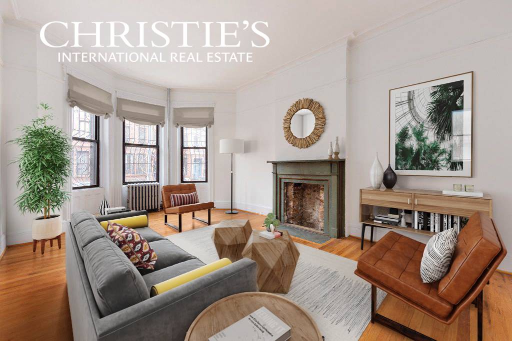 It's rare in Park Slope to find such an incredible raw duplex condo, boasting over 2, 000 square feet, plus a 700 square foot private backyard.