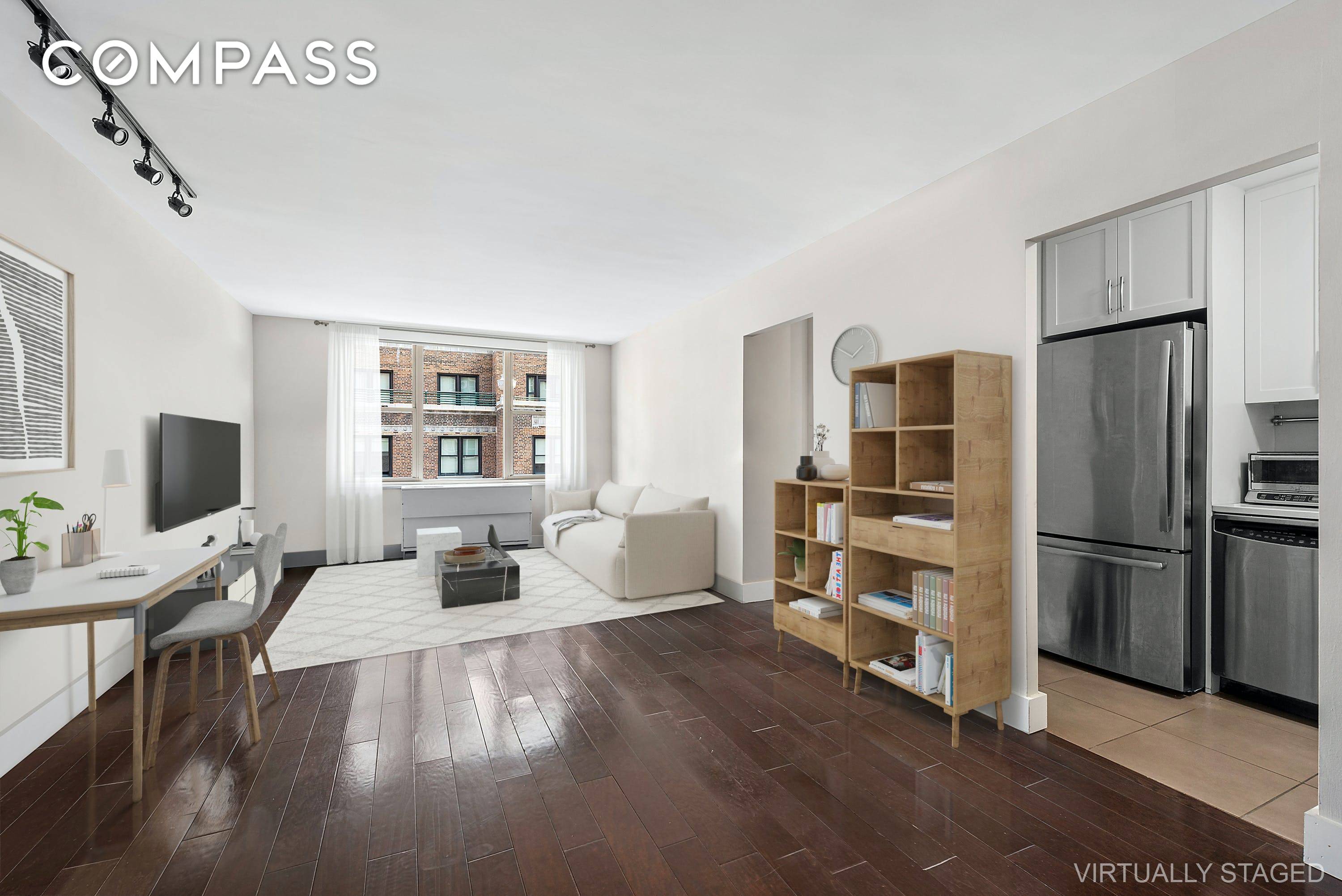 Welcome to 15H, a renovated 1 bedroom apartment in Murray Hill s most desirable co op, The Carlton Regency.