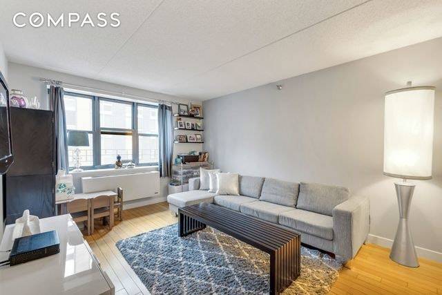 Modernity and utility create unbelievable value in this 2 bedroom, 2 bathroom home at the Clinton West Condominium.