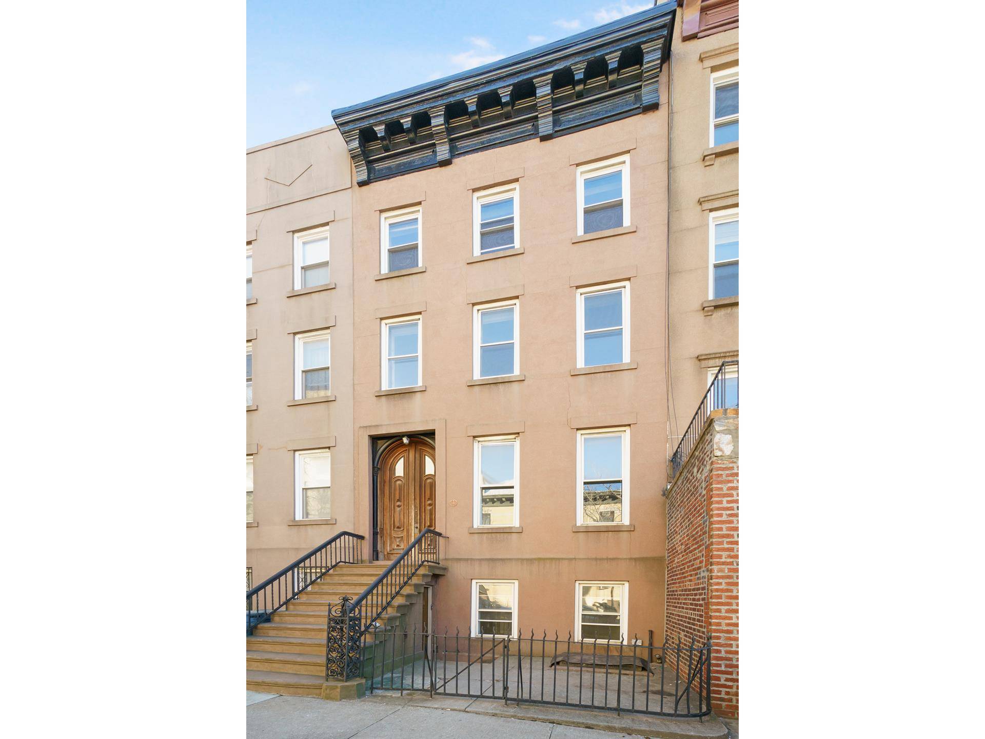 Situated on the cross roads of Carroll Gardens, Cobble Hill, and Columbia Waterfront, this 20 foot wide four story four family townhouse with South facing garden can be used in ...