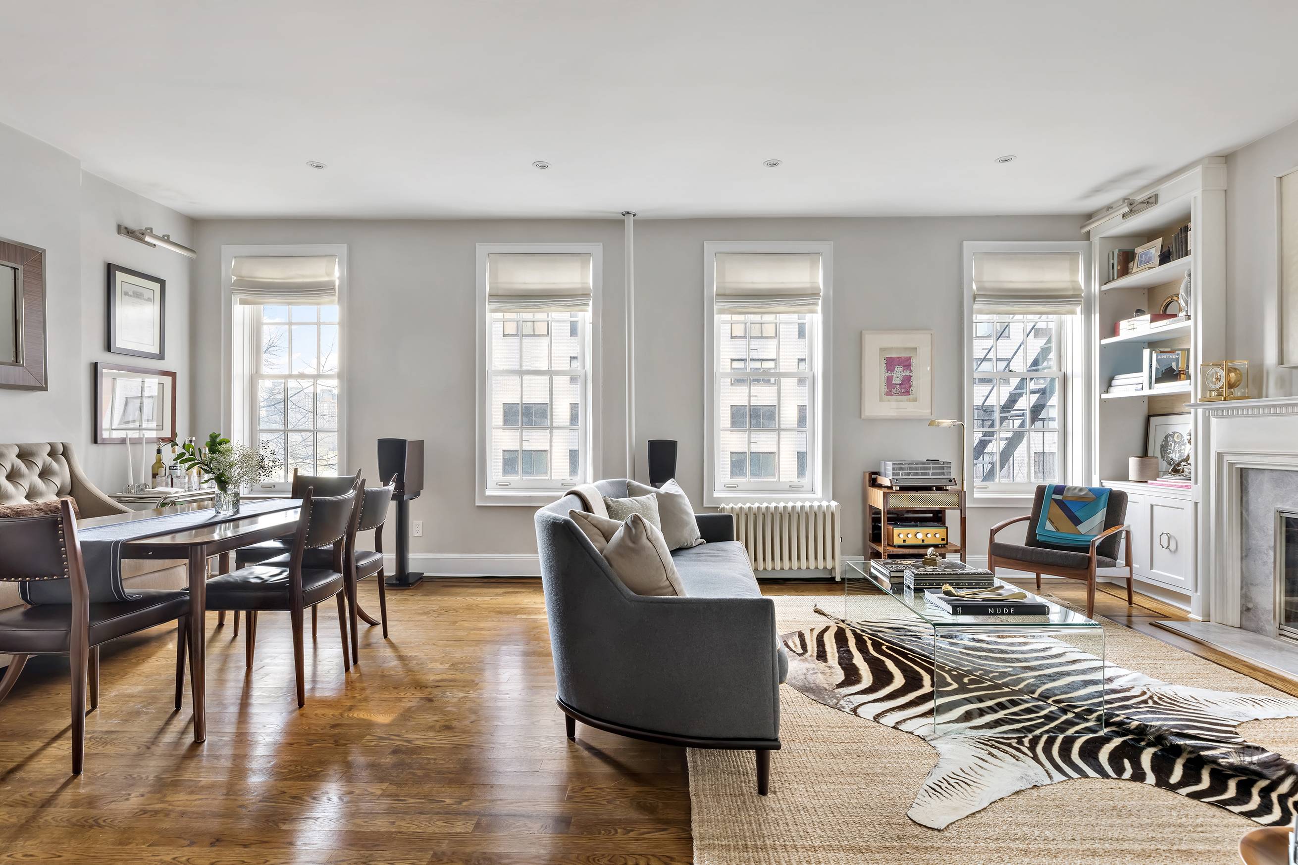 Artfully featured in Cottages amp ; Gardens and situated in Manhattan's Storied 'Black and Whites, this 2 bedroom, 2 bathroom fully renovated, turnkey home is the perfect combination of historic ...