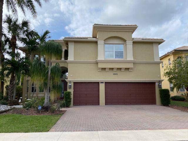 Just bring your suitcases to this beautifully furnished 6 bedroom 4 bath Pool home located in one of the best communities in Wellington, with its resort style clubhouse and all ...