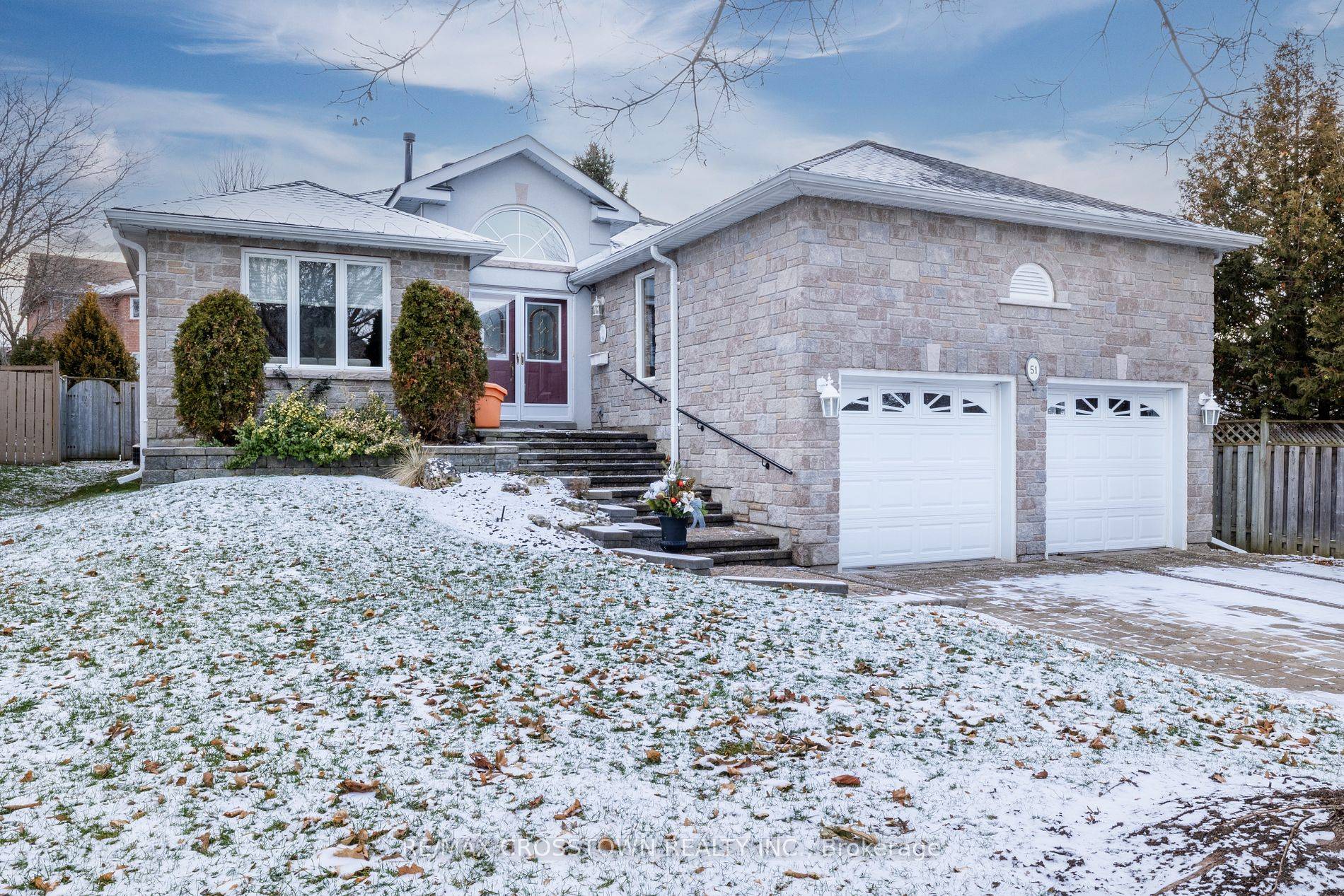 Discover tranquility in this 3 bed, 2 bath, 1728 SF bungalow, nestled in a sought after neighbourhood, with perennial gardens and large picturesque lot.