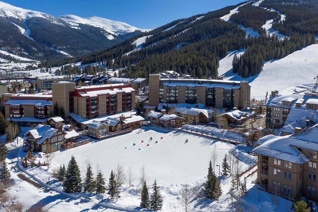 50 Fractional Ownership in this fabulous, huge, top floor condo in the heart of the Copper Mountain Resort !