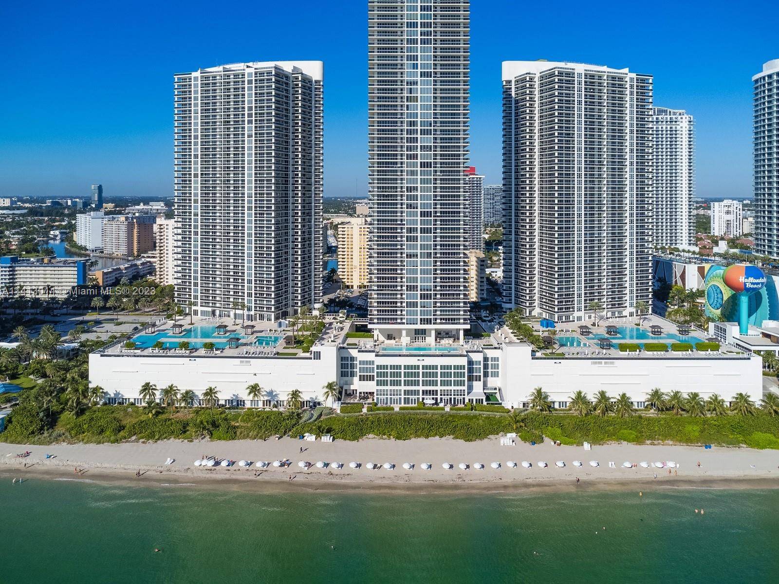 Luxury Beachfront Condominium with 5 stars Amenities.