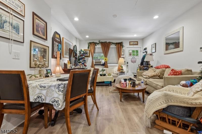 Livingroom Unit 1