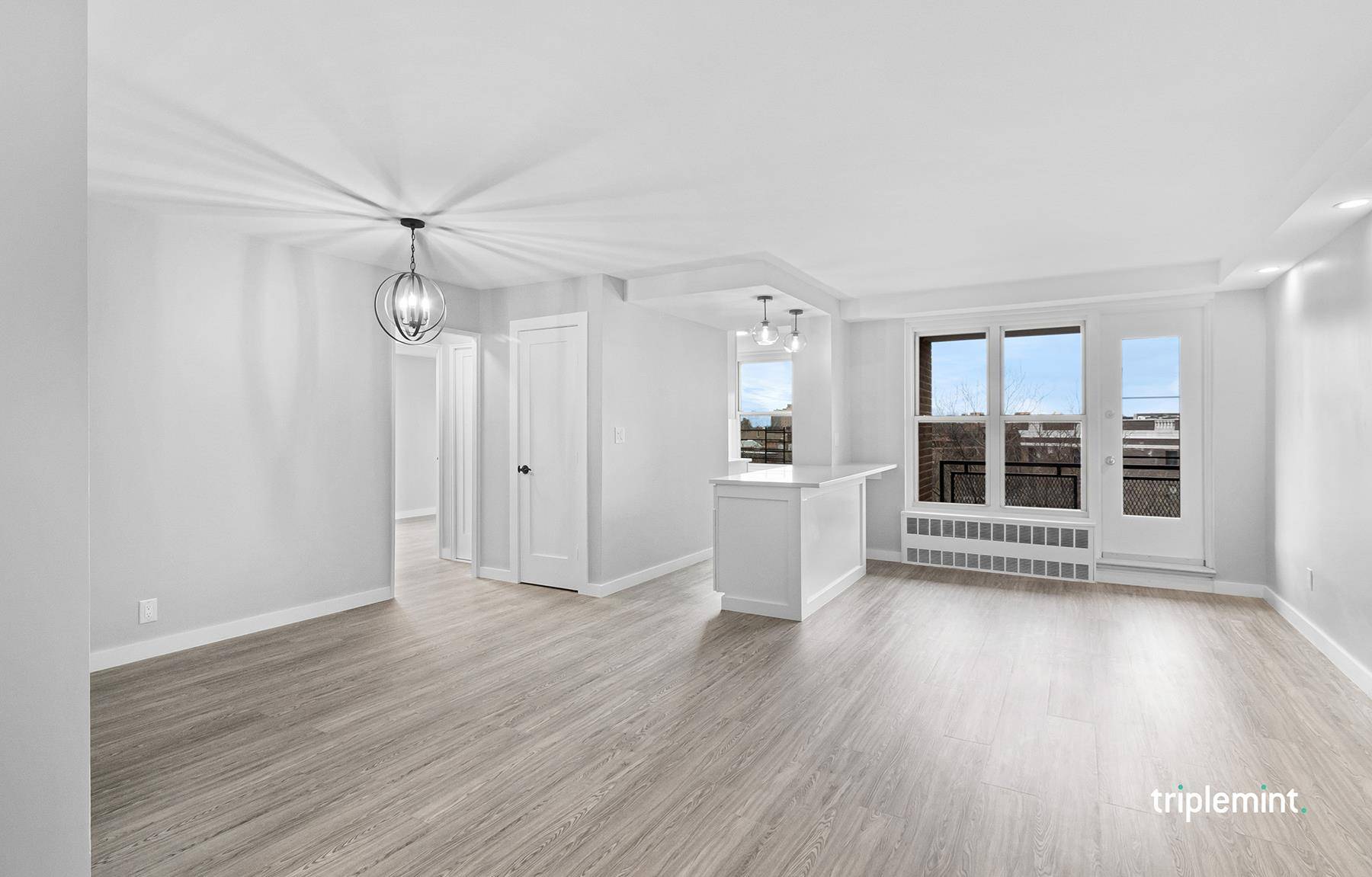 Welcome to 8D, a tastefully renovated, light drenched and spacious two bedroom apartment in Roosevelt Terrace cooperative, in Jackson Heights' historic district.