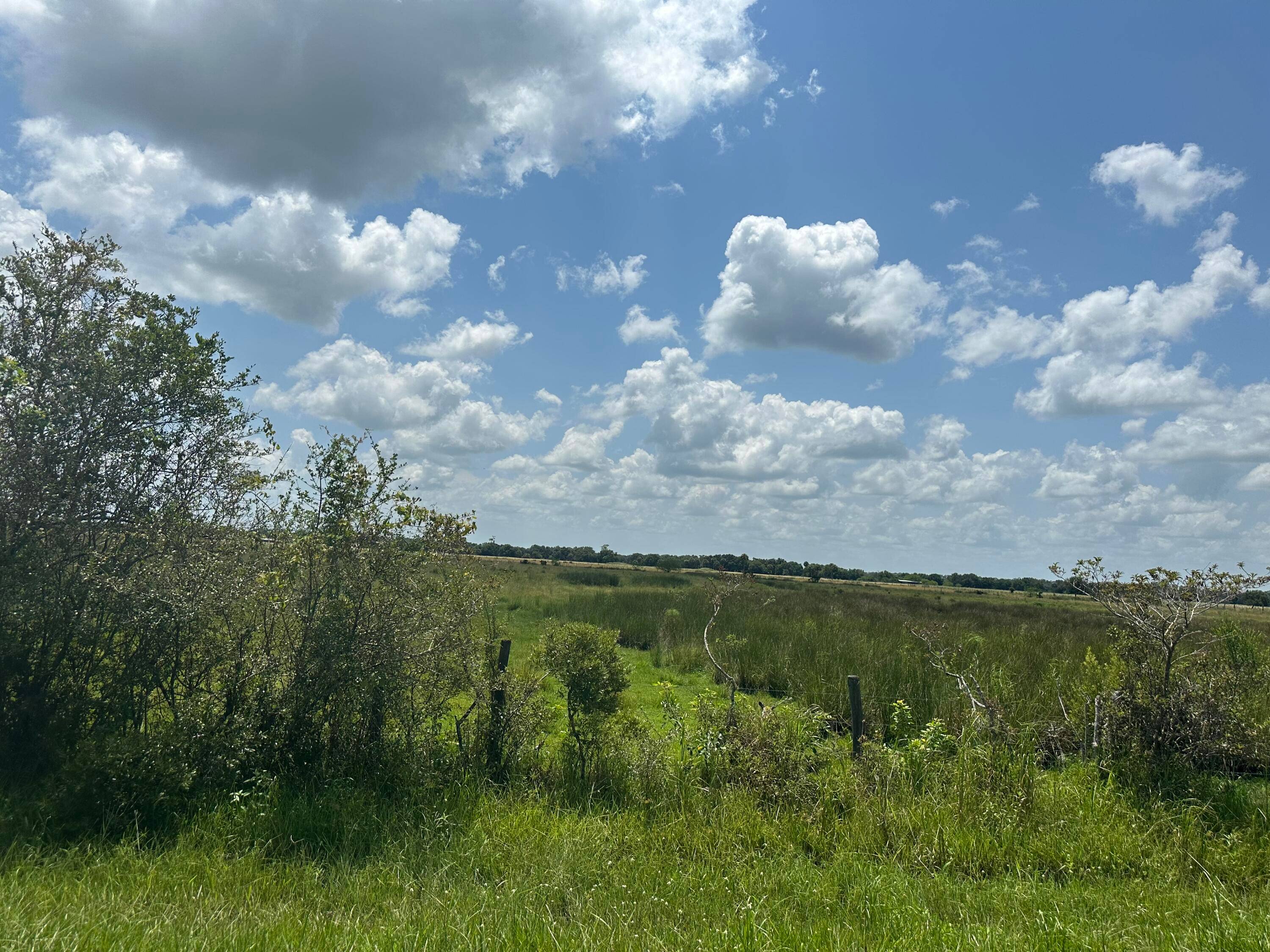 Escape to your own slice of paradise with this exceptional offering 21 acres of pristine, cleared land in the heart of South Florida.