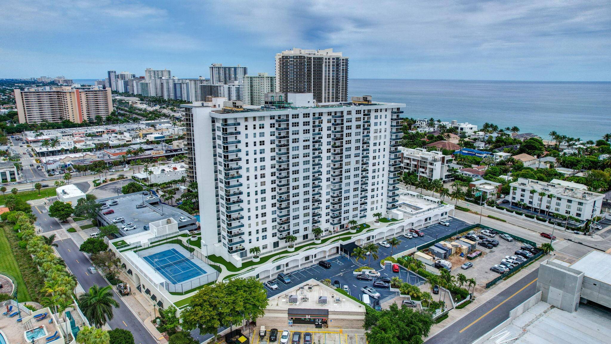2 2 condo located directly across the street from the beach in Fort Lauderdale.