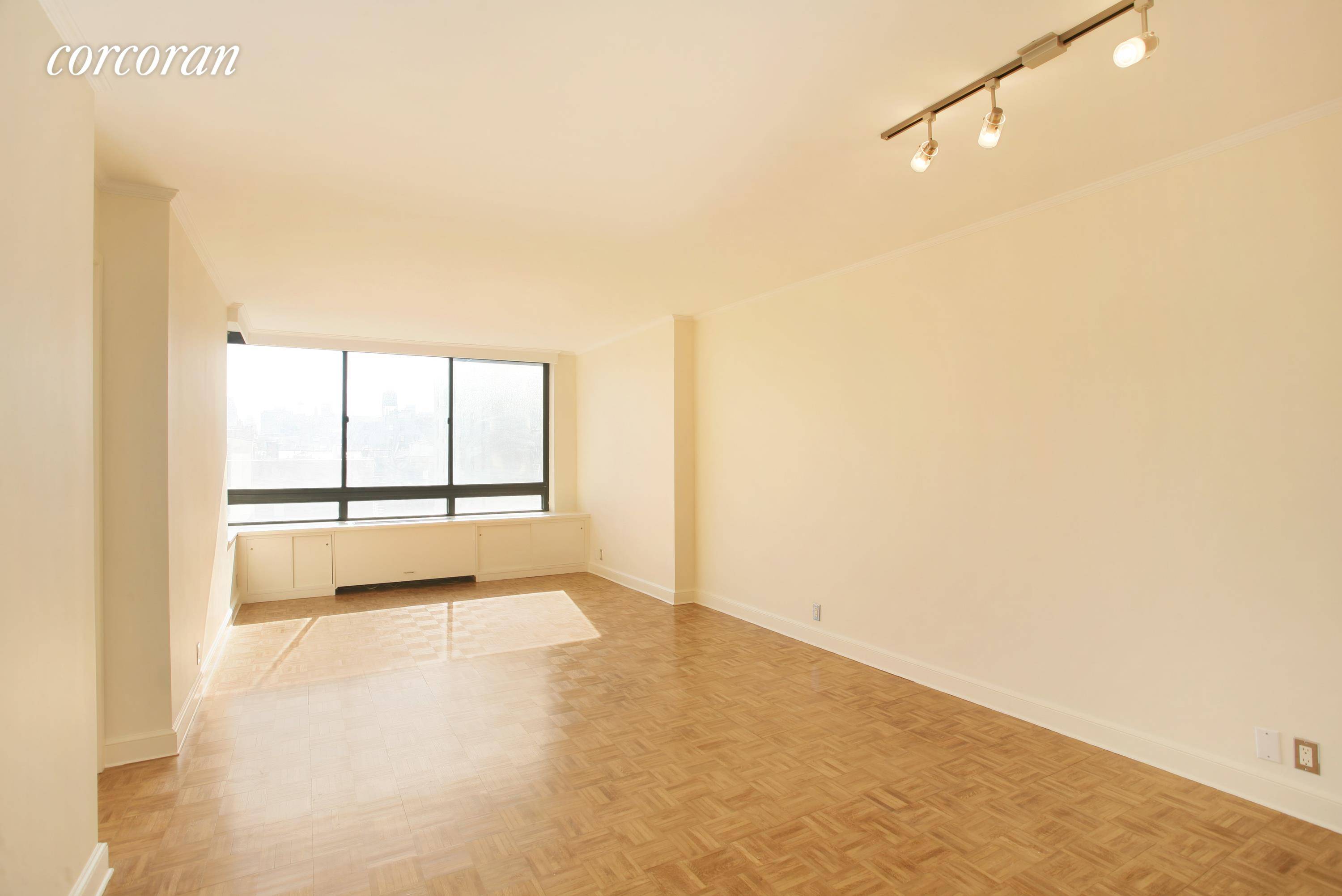 Live at the Bromley ! Full service condominium in the heart of the Upper Westside.
