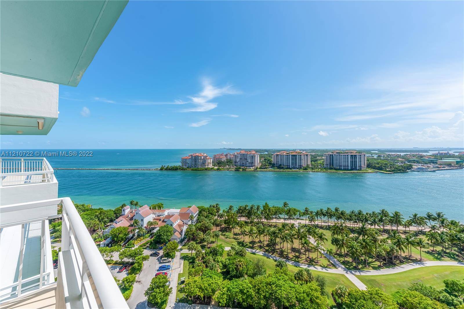 Unit 2001 at South Pointe Tower is a 2 bedroom 2 bathroom condo with spectacular views of the Ocean, the Miami skyline and Govt Cut.