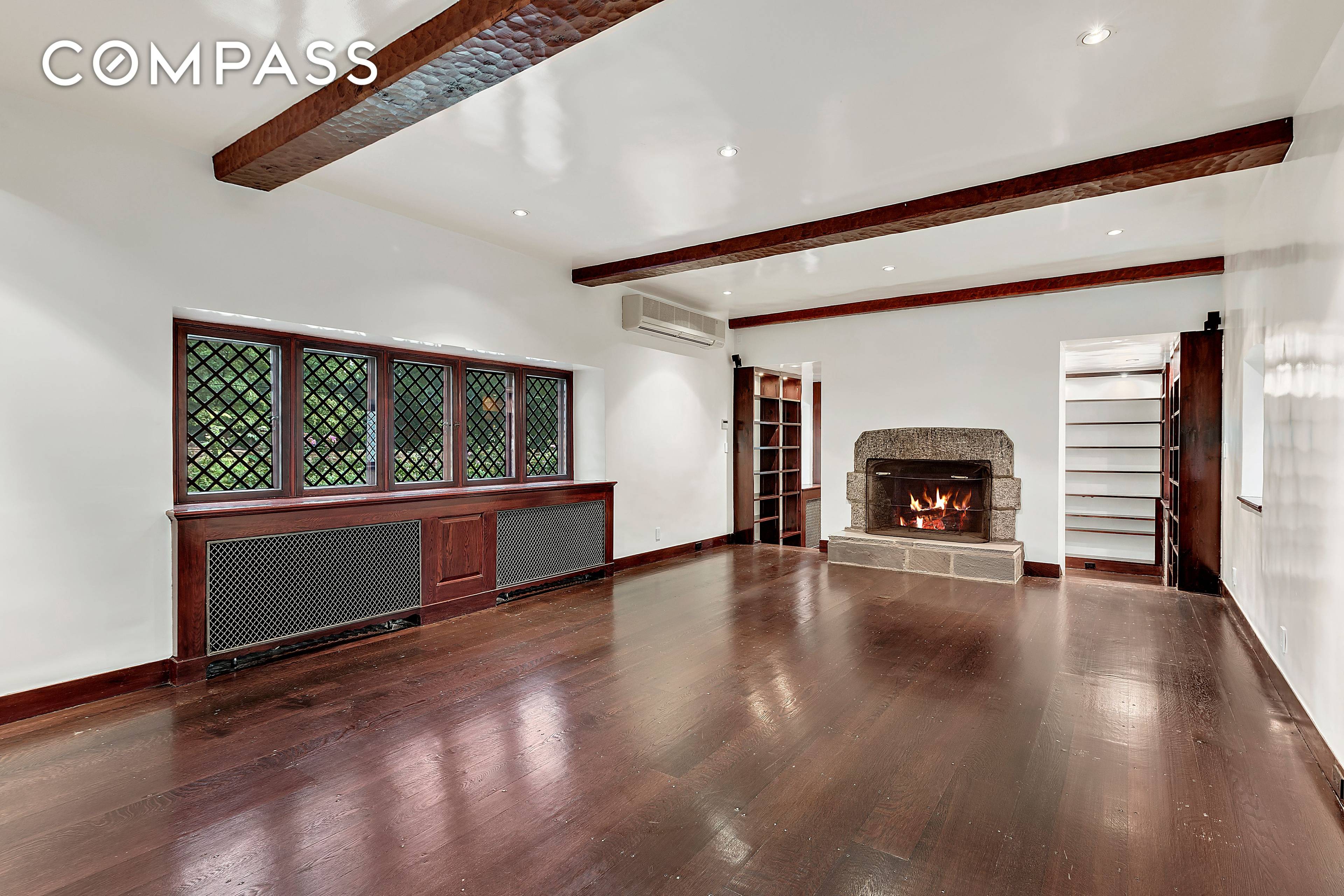 THIS FIVE BEDROOM HOME with a SPRAWLING BACKYARD has QUICK AND EASY access to Manhattan.