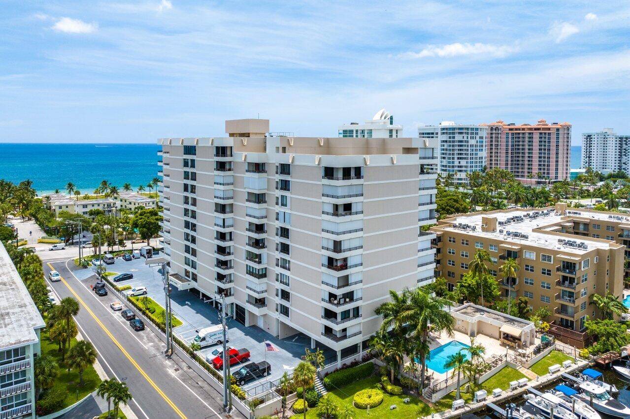 This unit is fully equipped to experience Coastal Living at its Finest in Emerald Towers, Pompano Beach !