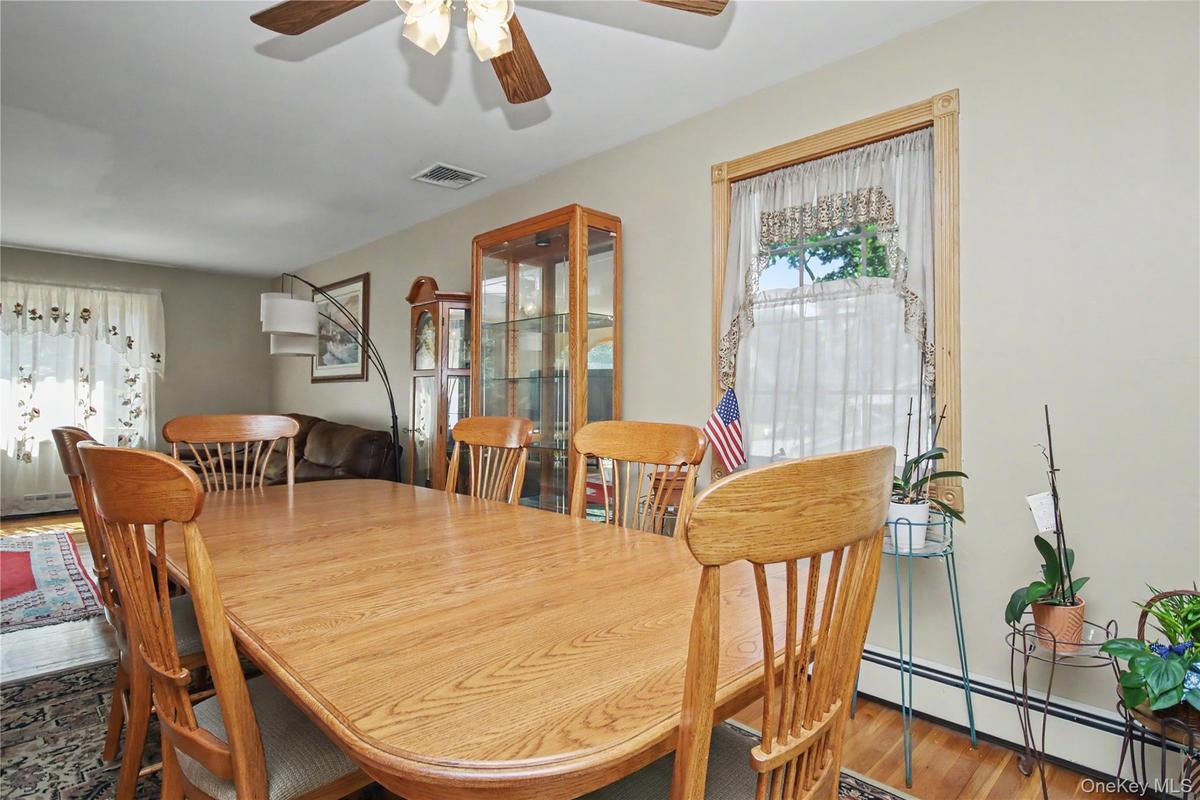 Dining Room leads to Kitchen