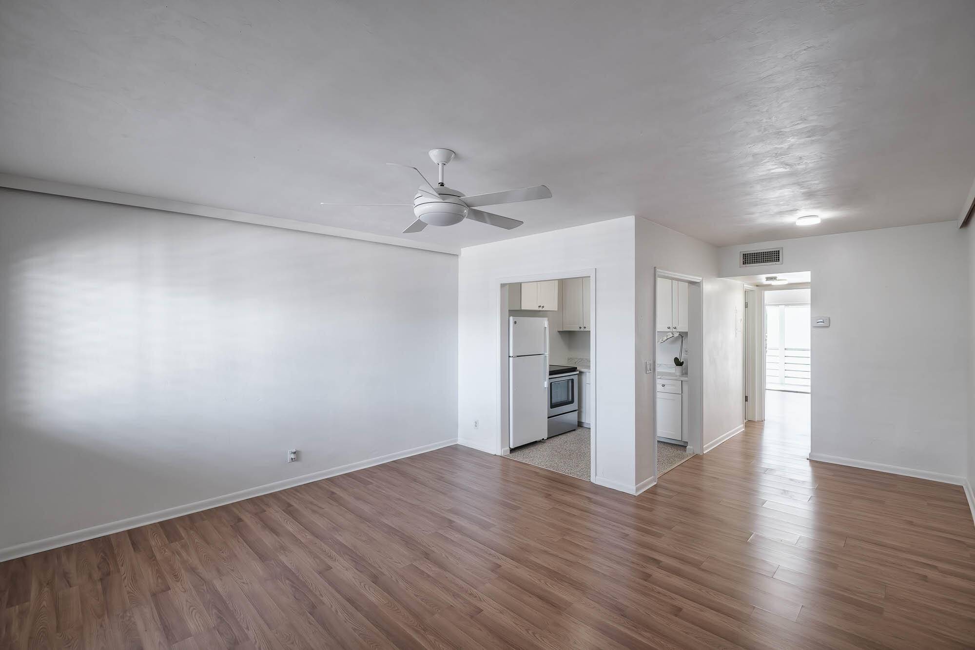 MOTIVATED SELLER ! ''Welcome to a delightful 1 bedroom, 1 bath condo gem in the heart of Lake Worth Beach, FL, 33461.