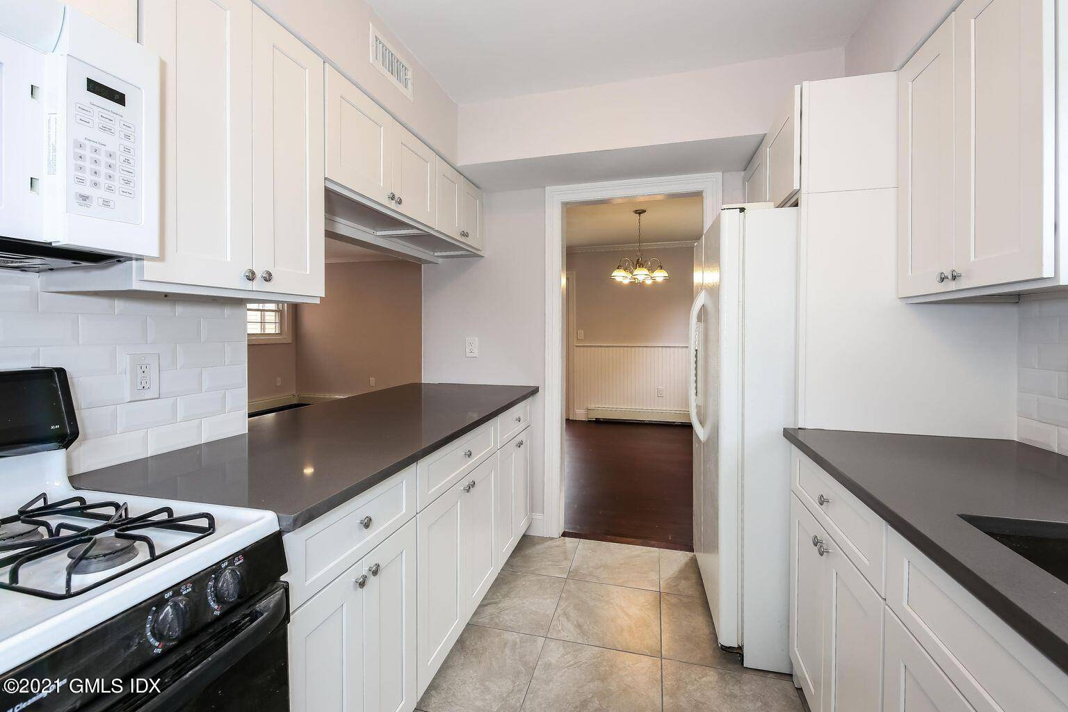 Downtown Greenwich Luxury two bedroom plus loft townhome recently and completely renovated.