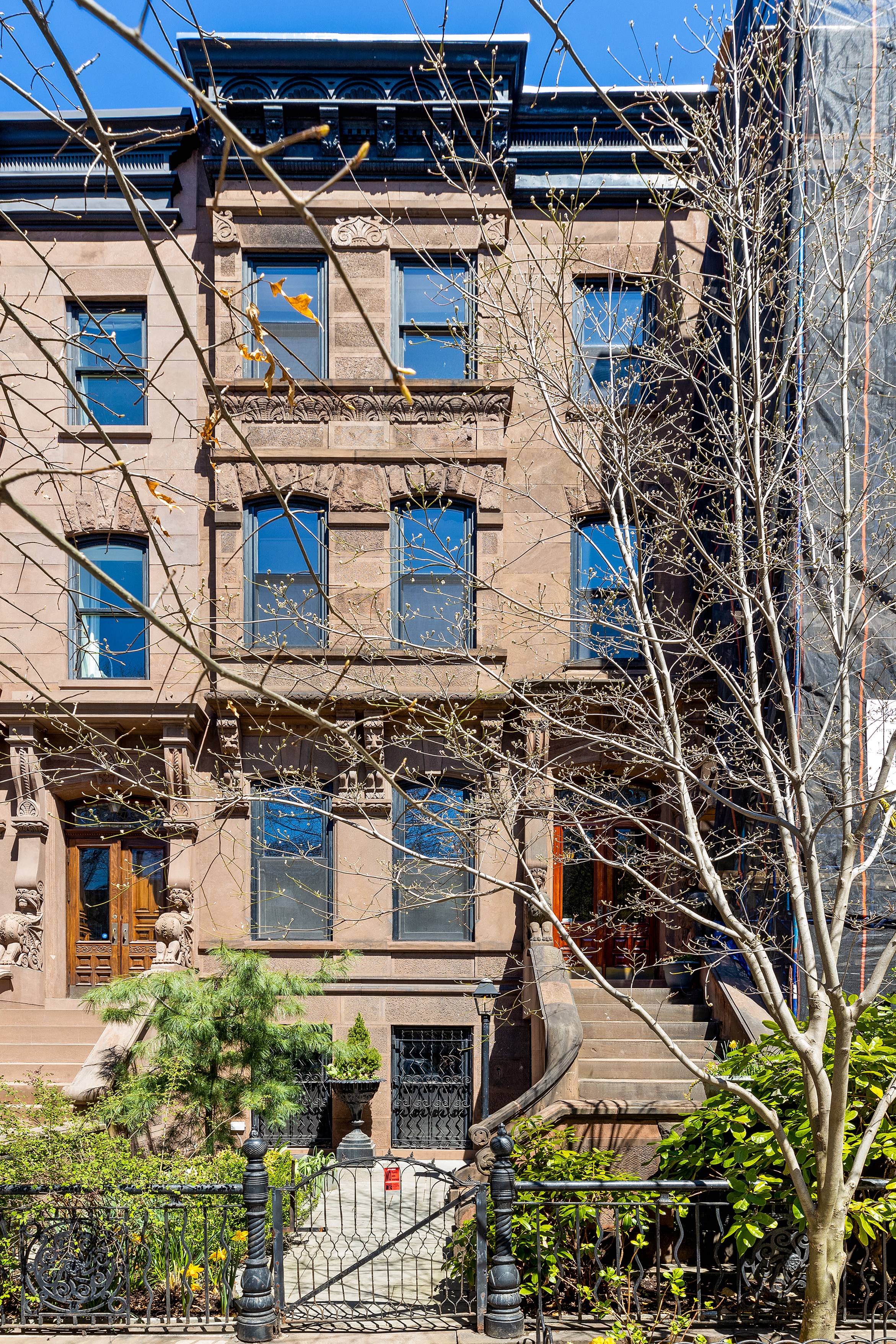 In An Architectural Guide to Brooklyn, author Francis Morrone writes, The two blocks of 3rd Street between Seventh Avenue and Prospect Park West comprise one of Park Slope s most ...