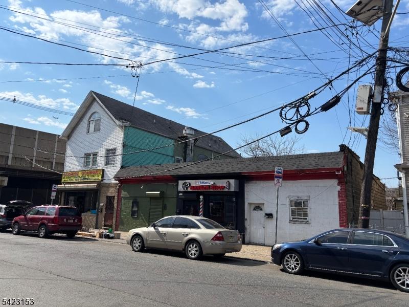 Fully Rented 6 Unit