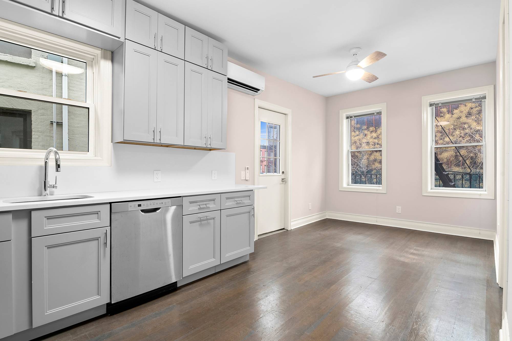 Please read entire description Charming two bedroom apartment in the heart of Gowanus !