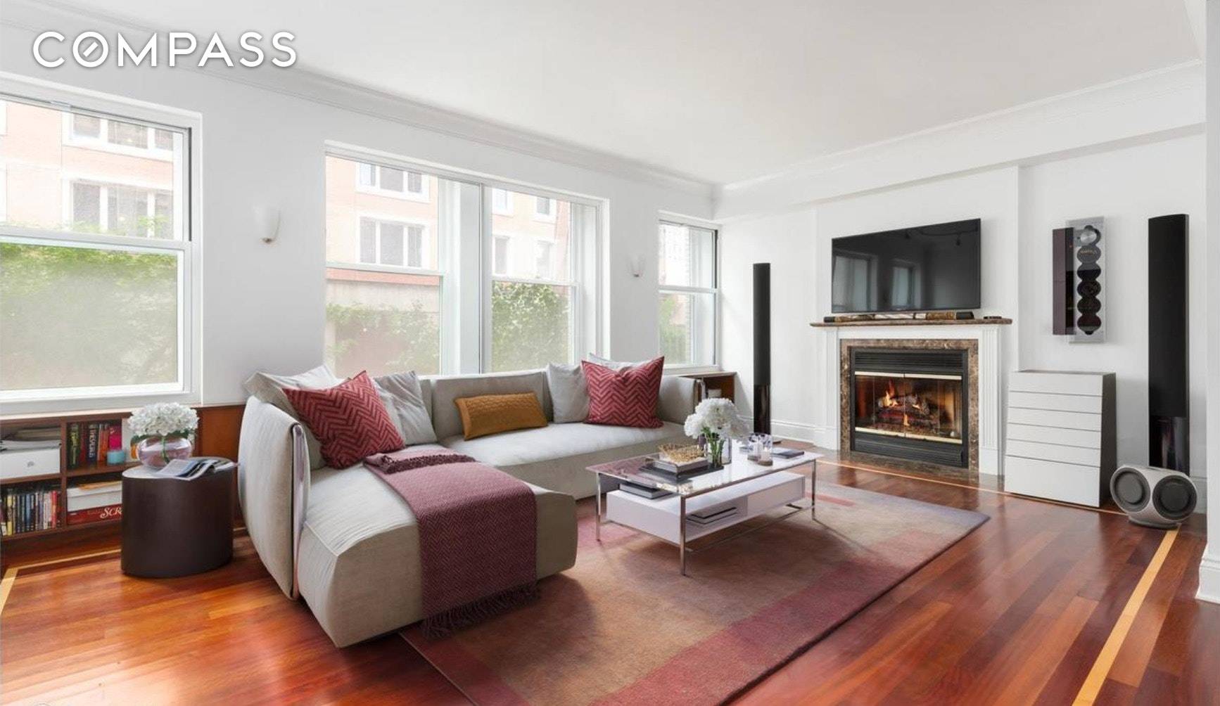 VIRTUAL TOUR AVAILABLE Fabulous Full Floor Home Live in Downtown style in the heart of the Upper West Side.
