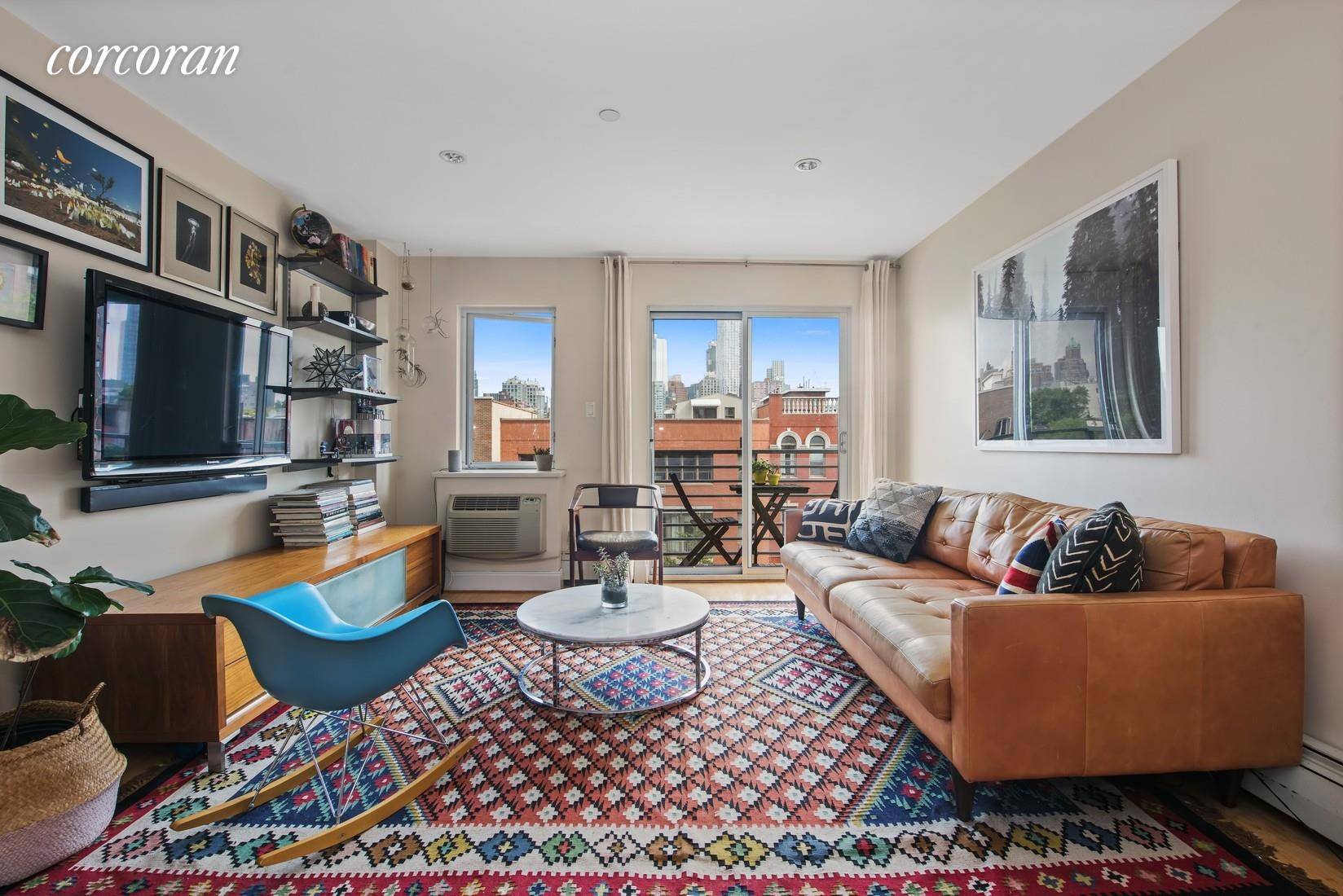 SHOWINGS BY APPT ONLY Move right into this 2 bed 2 bath CONDO off of Smith Street for under a million dollars.