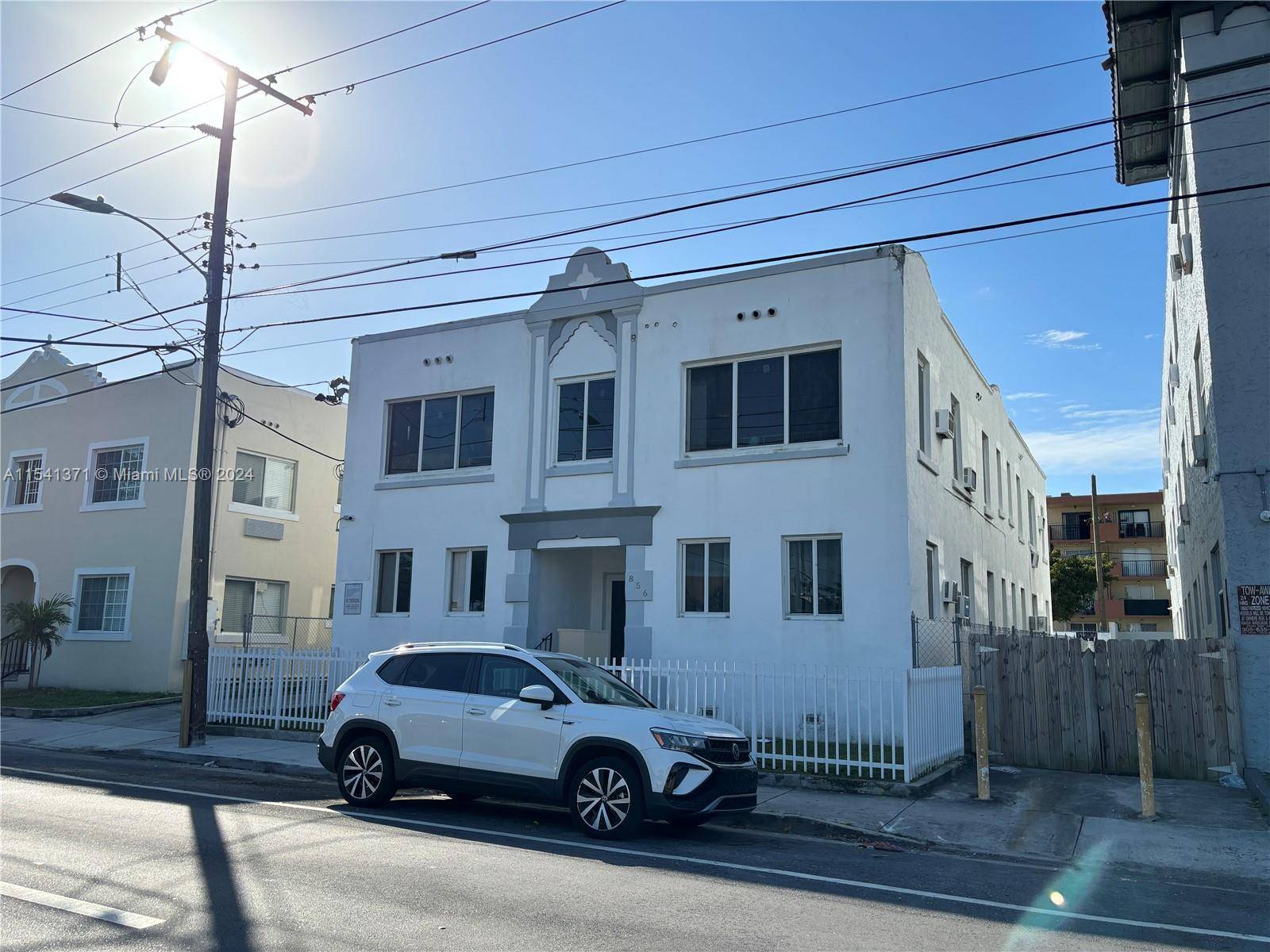 The Porosoff Group is pleased to offer for sale 856 SW 6th Street.