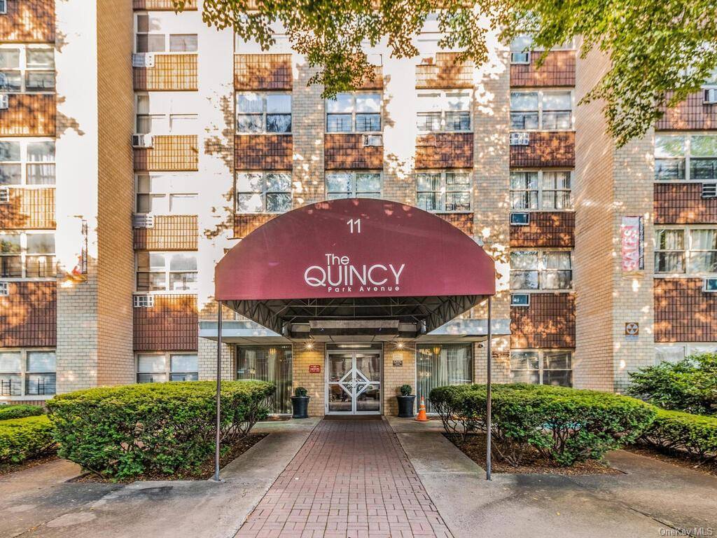 Come see this perfectly located one bedroom coop in The Quincy !
