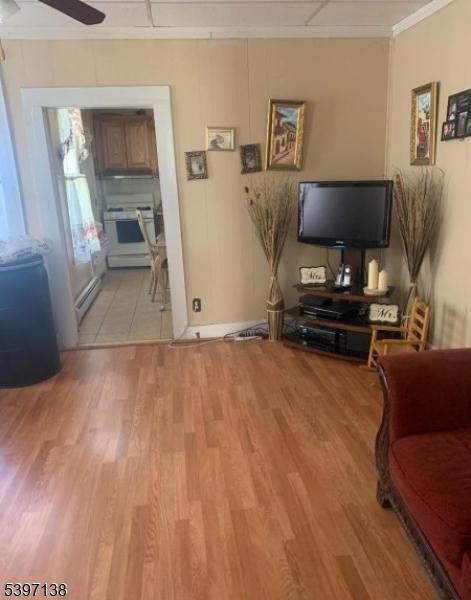 2nd floor living room
