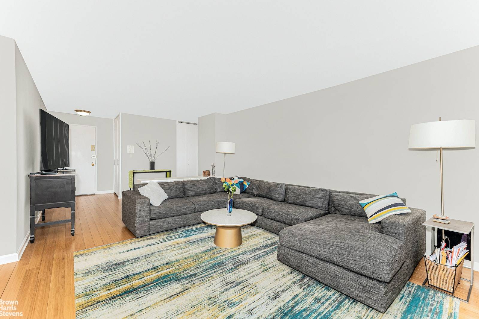 If you are looking for a large, light, bright, totally renovated two bedroom, two bath with a large terrace facing the Hudson River, look no more.