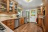 Lovely Kitchen w/Stained Glass