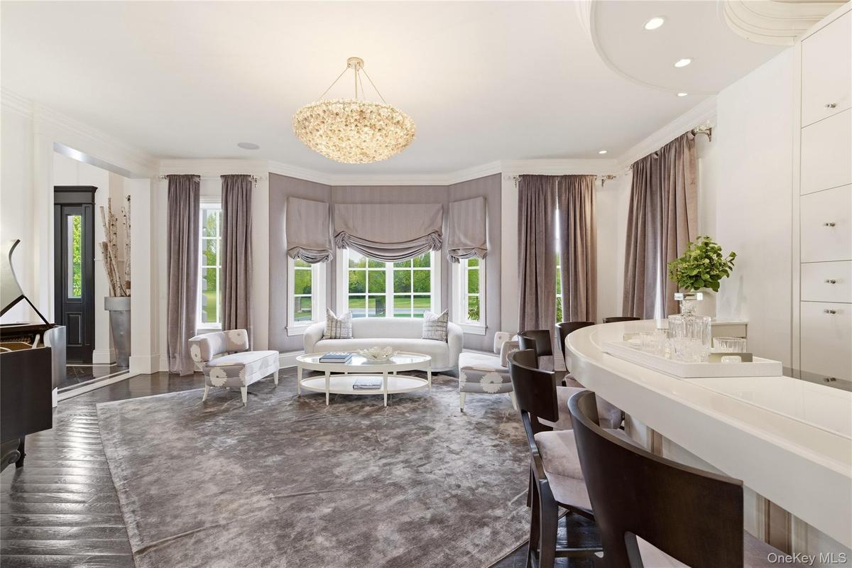 Elegant Living Room | Hardwood Floors
