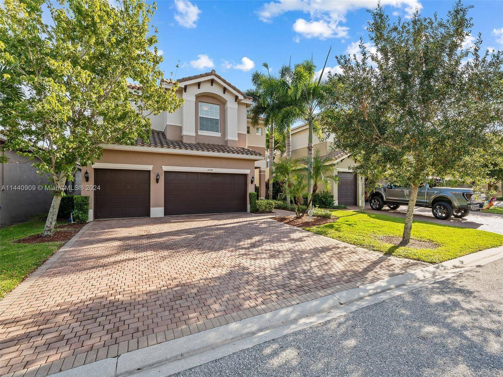 Gorgeous Move In Ready Executive Pool Home in Gated Canyon Trails in Boynton Beach !