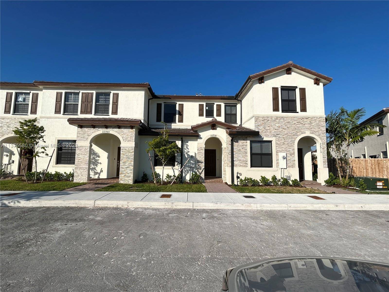 Welcome to your dream home in Cutler Bay !