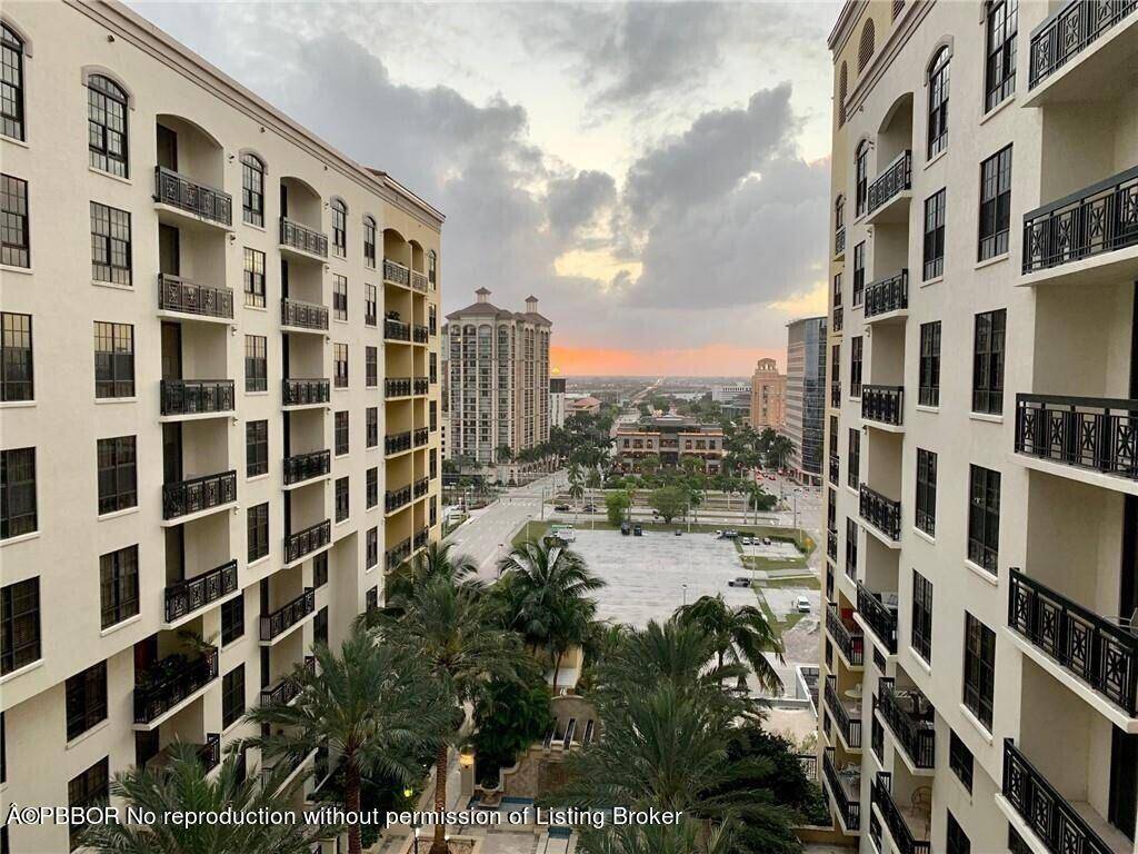 A turnkey, fully equipped luxury high rise condominium in the heart of vibrant downtown West Palm Beach.