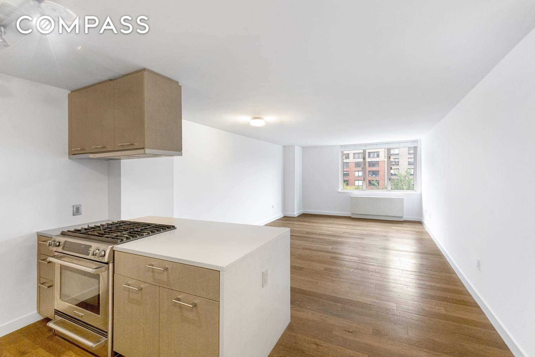 Great Apartment in the heart of Battery Park City facing South.