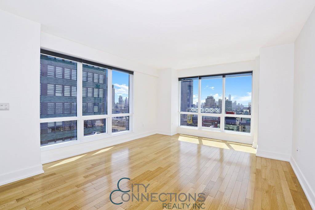 Treat yourself to the finest condo in Midtown !